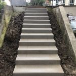Découvrez notre chantier de pose de blocs de marches en béton à Schlierbach Illzach 0