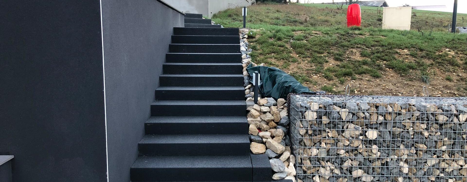 Quelles finitions choisir pour des marches d&rsquo;escalier antid&eacute;rapantes ? Pfastatt