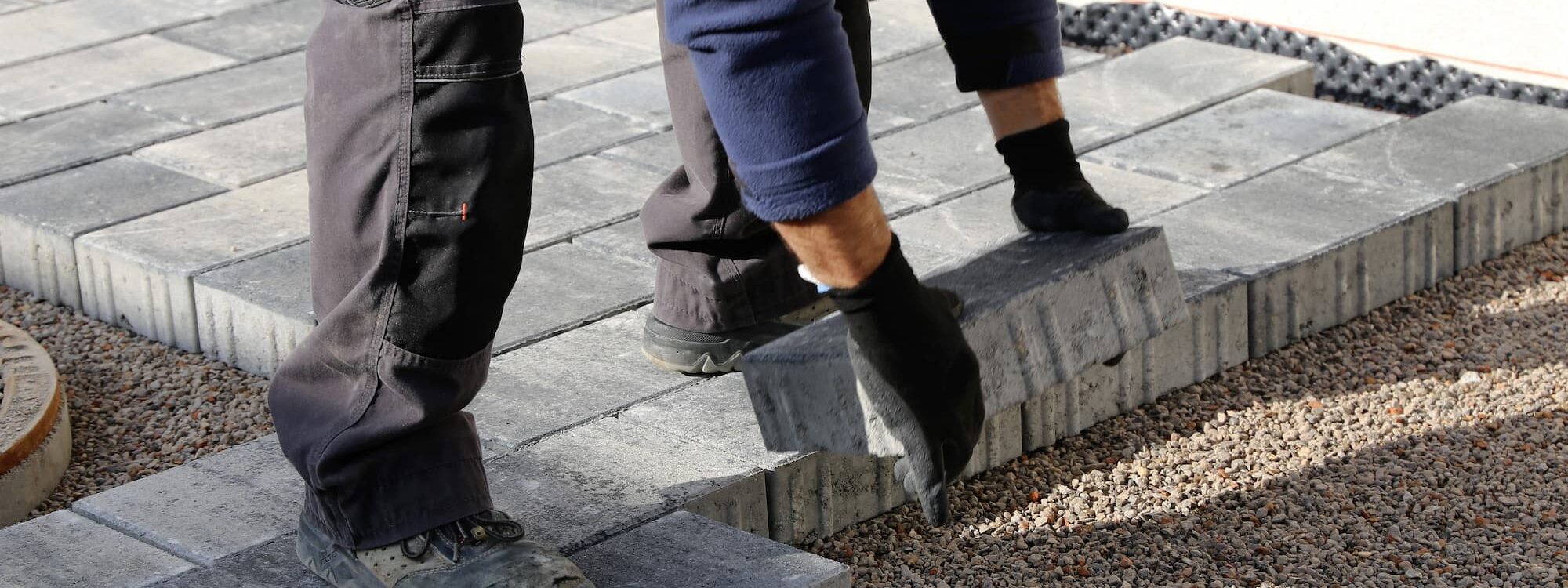 Comment poser des rosaces en pavés pour sublimer une cour ou une allée ? Rixheim